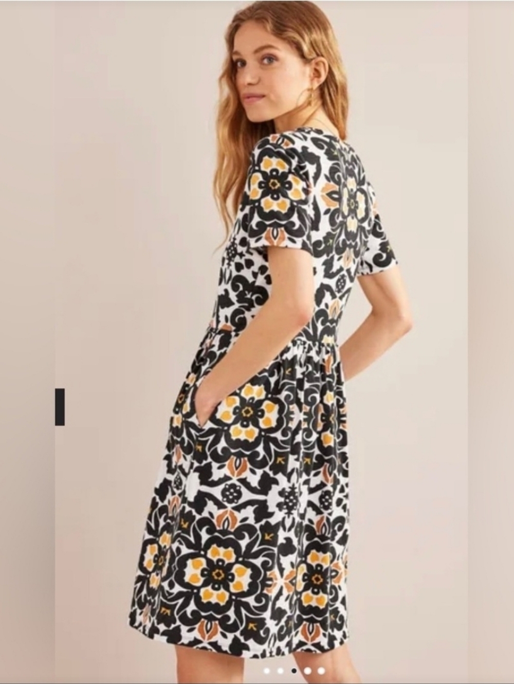 Boden Black Easy Notch Neck Jersey Dress Floral 100% Cotton Size 12 - Picture 2 of 7